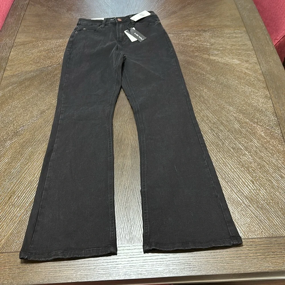 NWT Black Tape Maya High‎ Rise Relaxed Flare Black Wash Women’s Jeans, Size 26